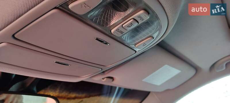 Внедорожник / Кроссовер Hyundai Santa FE 2012 в Иршаве