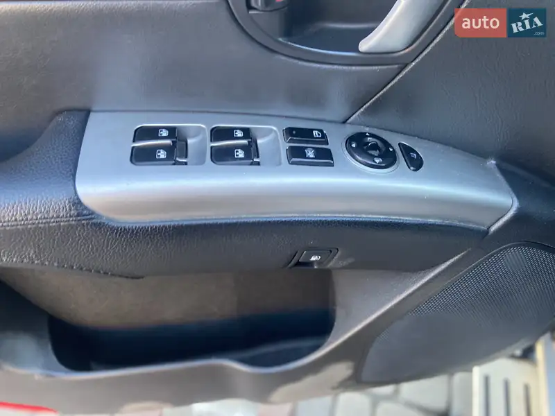 Hyundai Santa FE 2008 VIN KMHSH81WP8U349285 фото оголошення 10 з 76