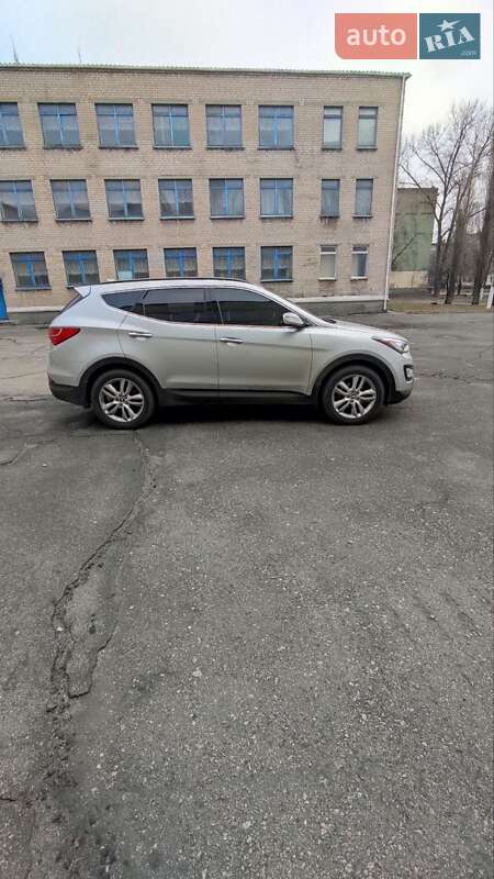 Позашляховик / Кросовер Hyundai Santa FE 2013 в Першотравенську фото 3 Позашляховик / Кросовер Hyundai Santa FE 2013 в Першотравенську