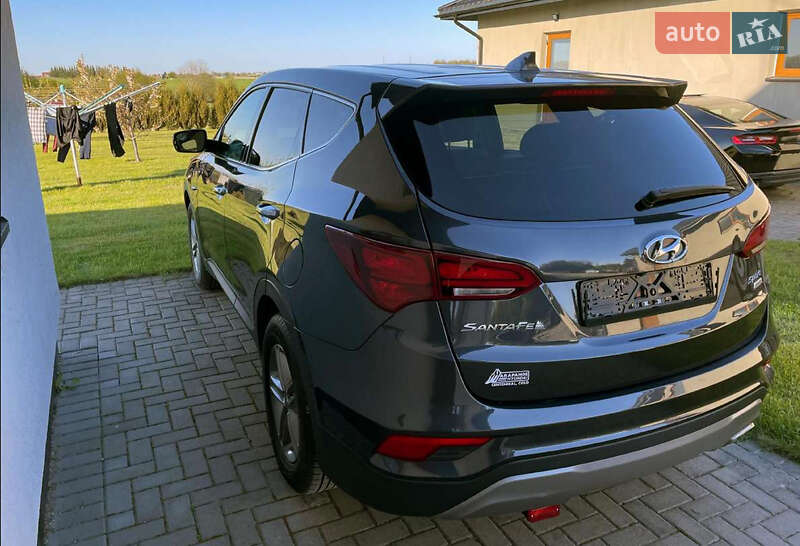 Позашляховик / Кросовер Hyundai Santa FE 2017 в Львові