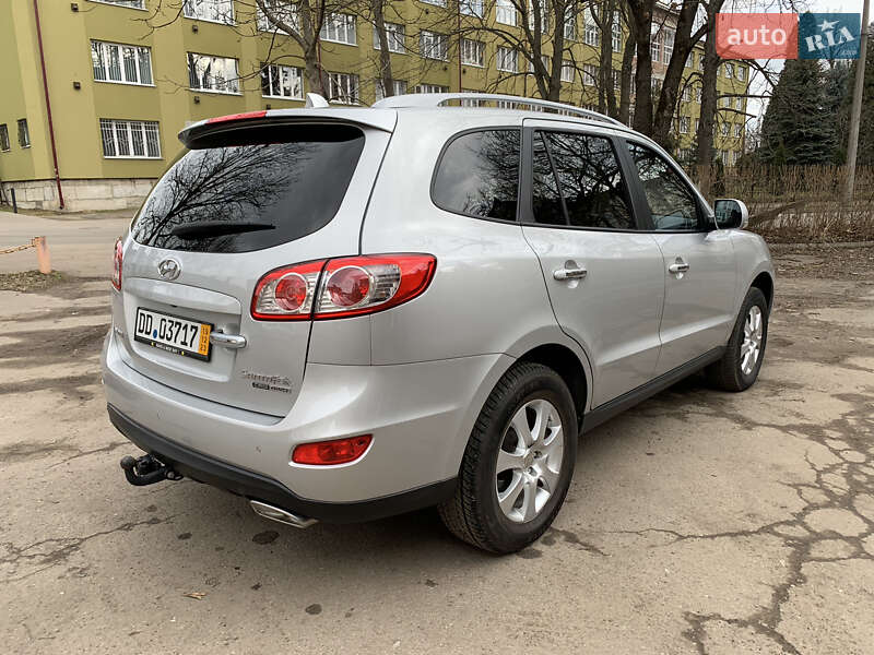 Позашляховик / Кросовер Hyundai Santa FE 2010 в Коломиї