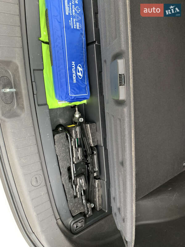 Позашляховик / Кросовер Hyundai Santa FE 2010 в Коломиї