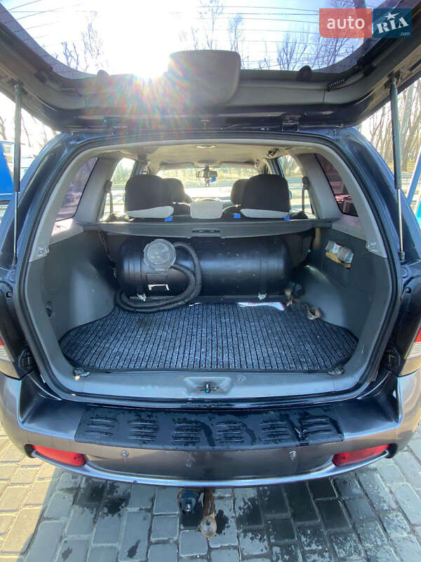 Позашляховик / Кросовер Hyundai Santa FE 2005 в Дніпрі