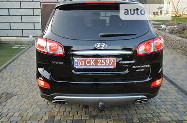 Позашляховик / Кросовер Hyundai Santa FE 2012 в Чернівцях