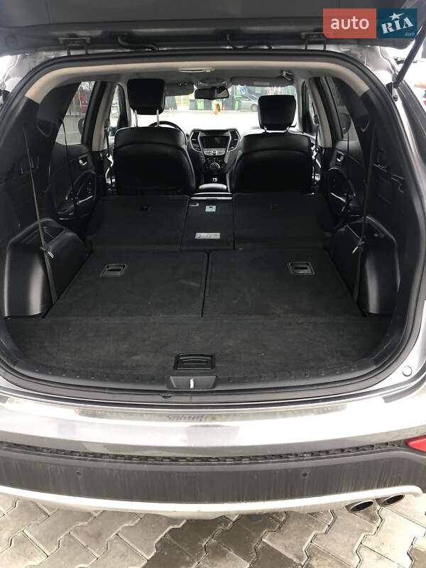 Позашляховик / Кросовер Hyundai Santa FE 2012 в Стрию