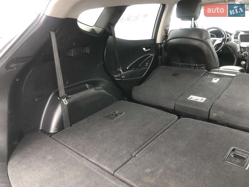 Позашляховик / Кросовер Hyundai Santa FE 2012 в Стрию