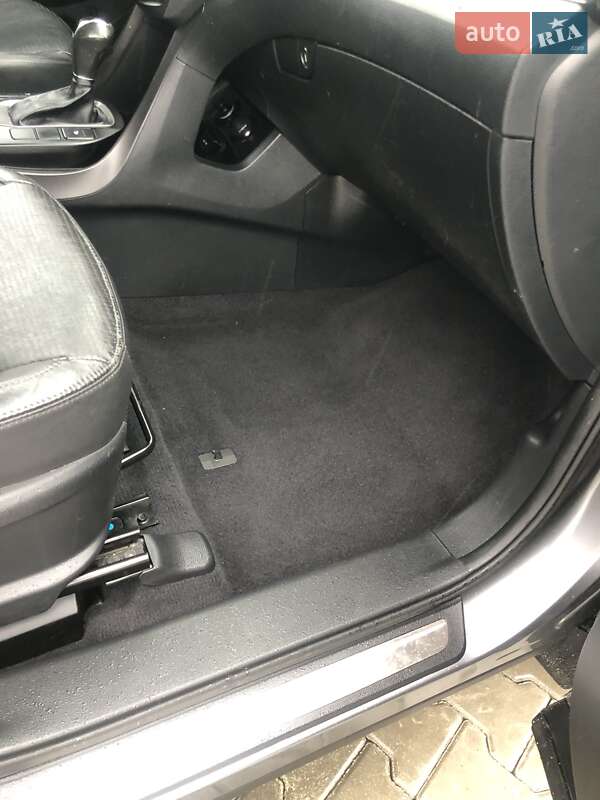 Позашляховик / Кросовер Hyundai Santa FE 2012 в Стрию