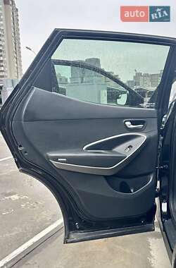 Внедорожник / Кроссовер Hyundai Santa FE 2014 в Киеве