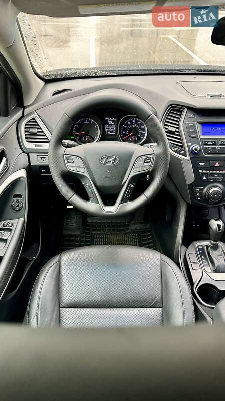 Позашляховик / Кросовер Hyundai Santa FE 2014 в Києві