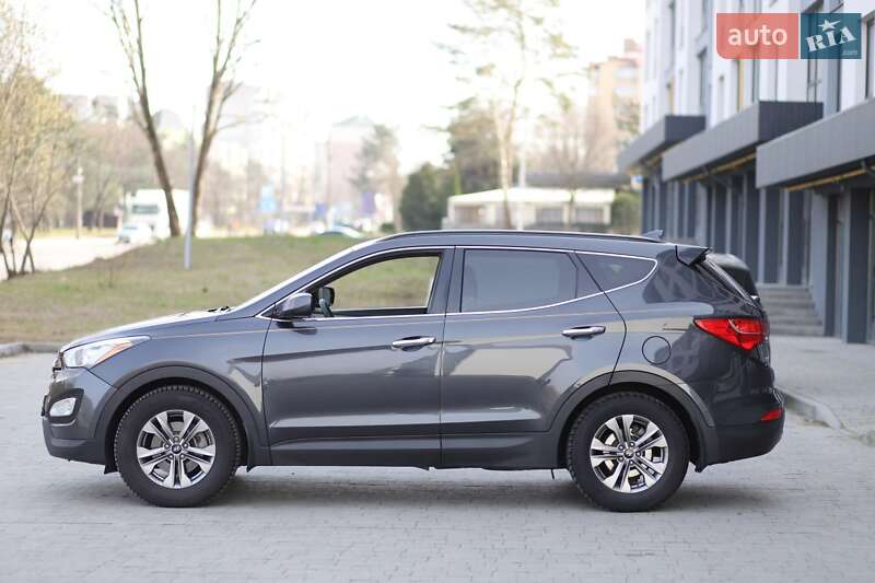 Позашляховик / Кросовер Hyundai Santa FE 2015 в Львові