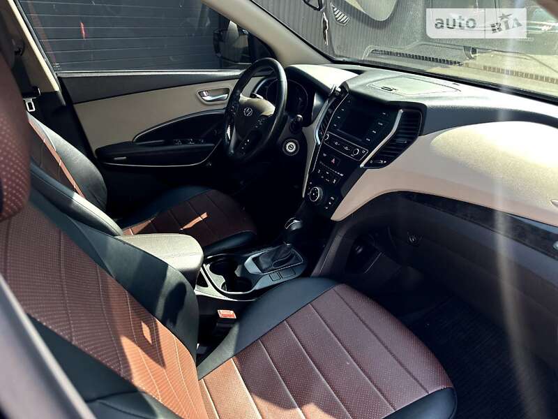 Позашляховик / Кросовер Hyundai Santa FE 2017 в Києві фото 16 Позашляховик / Кросовер Hyundai Santa FE 2017 в Києві