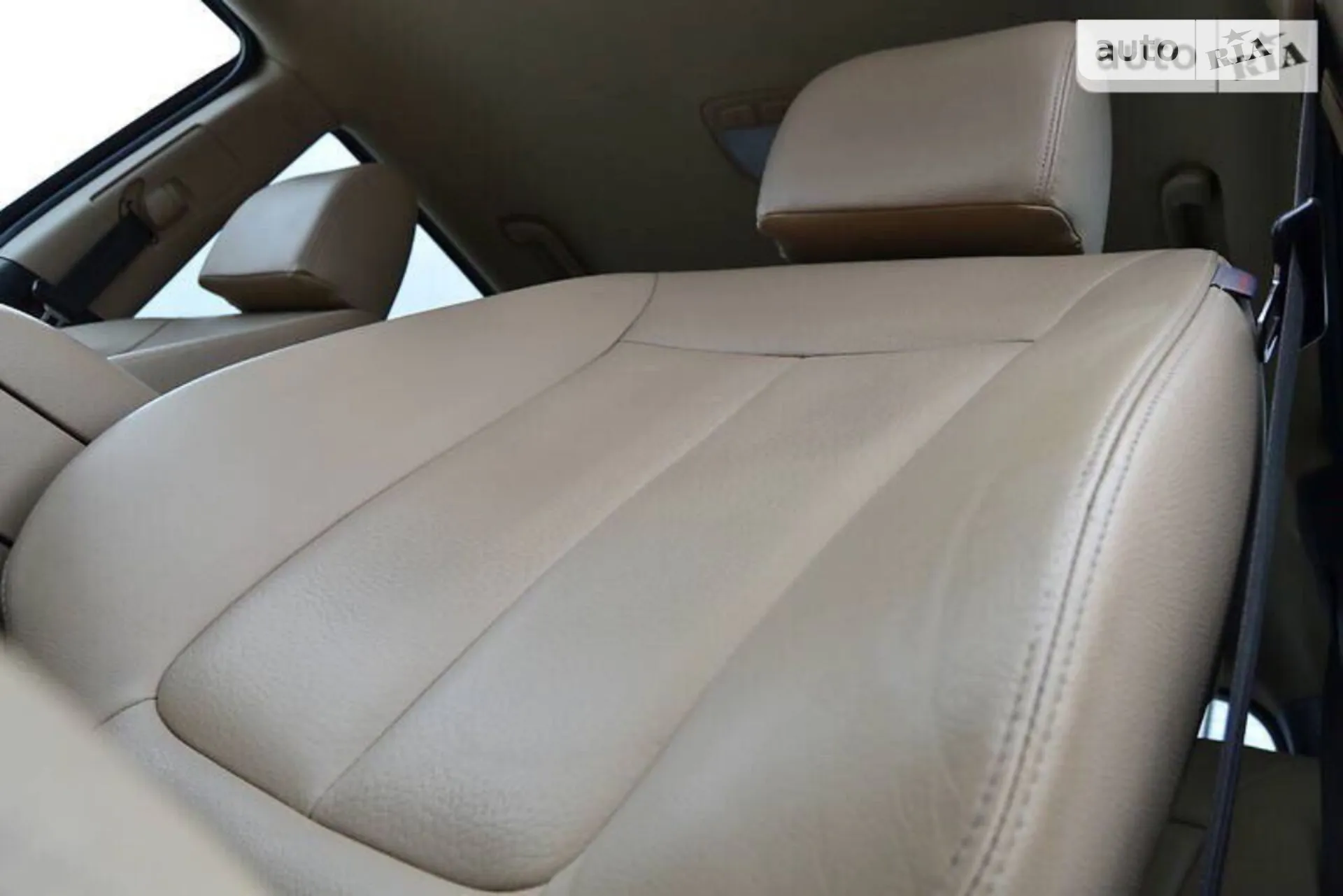 2010 Hyundai Santa Fe - мініатюра 26