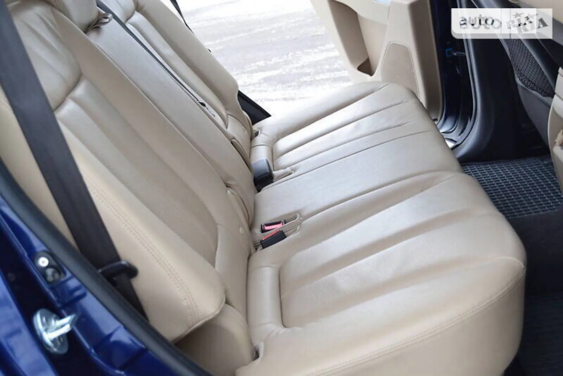 2010 Hyundai Santa Fe - мініатюра 32