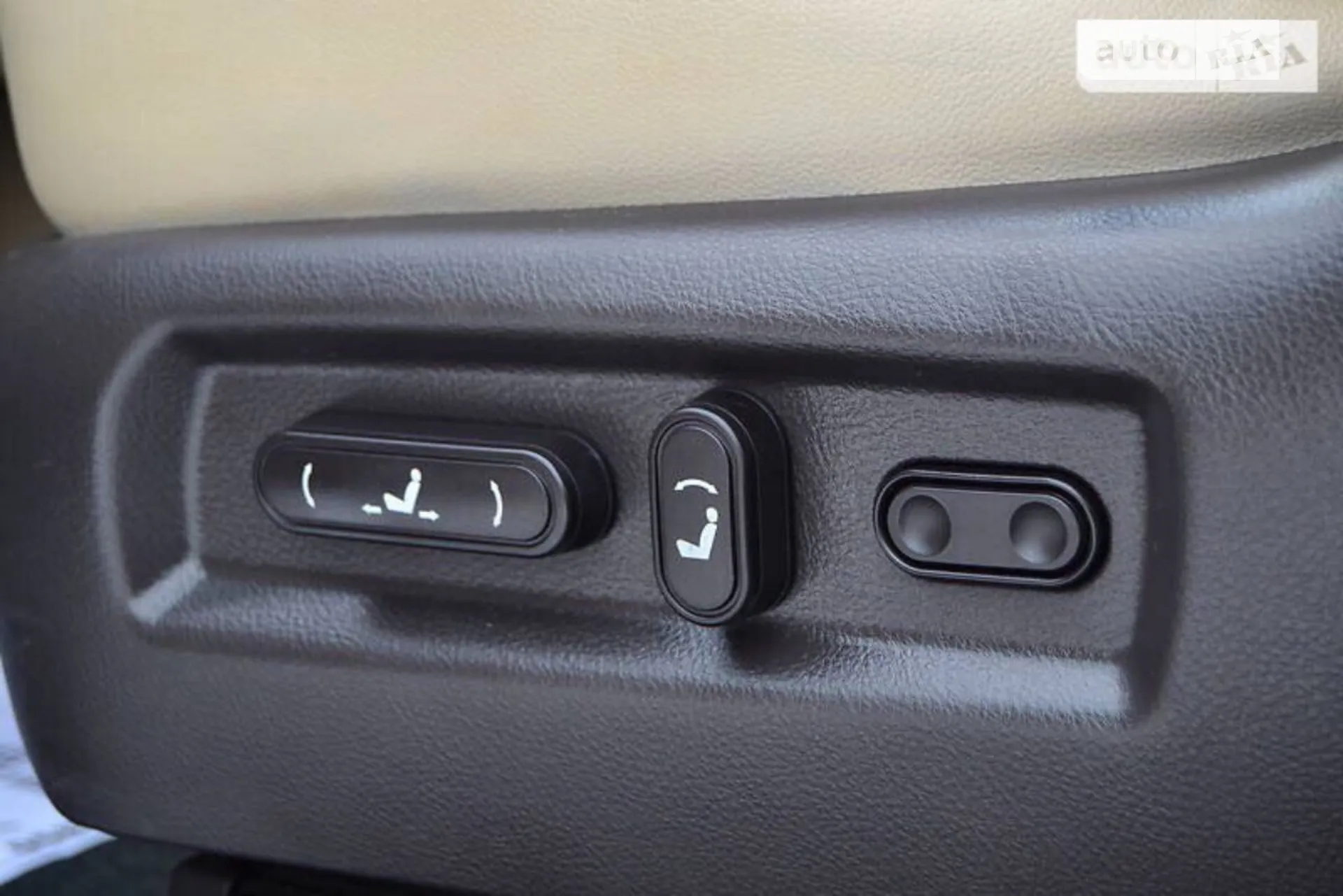 2010 Hyundai Santa Fe - мініатюра 43