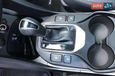 Внедорожник / Кроссовер Hyundai Santa FE 2016 в Ивано-Франковске