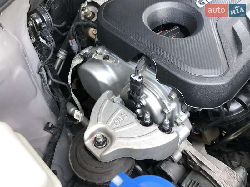 Позашляховик / Кросовер Hyundai Santa FE 2016 в Івано-Франківську