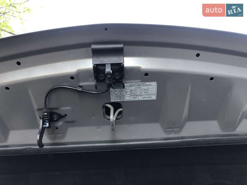 Позашляховик / Кросовер Hyundai Santa FE 2016 в Івано-Франківську