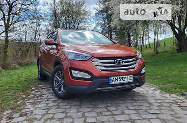 Внедорожник / Кроссовер Hyundai Santa FE 2015 в Житомире