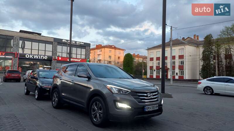 Позашляховик / Кросовер Hyundai Santa FE 2013 в Житомирі