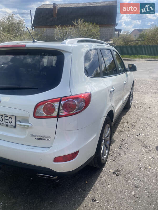Внедорожник / Кроссовер Hyundai Santa FE 2010 в Хмельницком