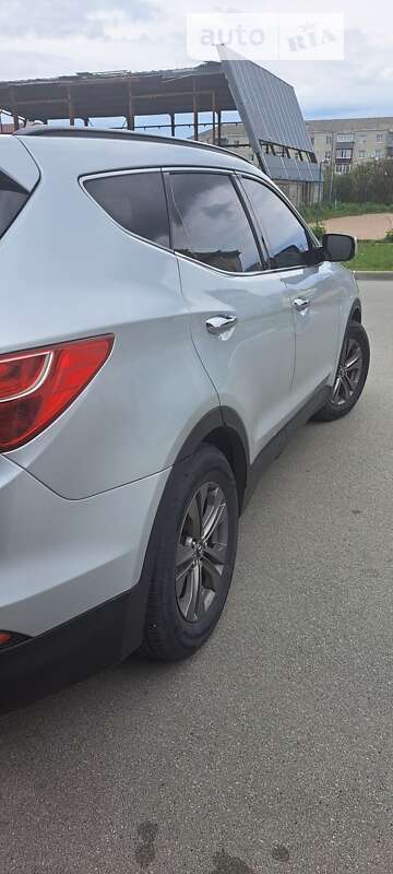 Внедорожник / Кроссовер Hyundai Santa FE 2012 в Богуславе фото 3 Внедорожник / Кроссовер Hyundai Santa FE 2012 в Богуславе