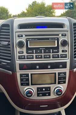 Внедорожник / Кроссовер Hyundai Santa FE 2007 в 