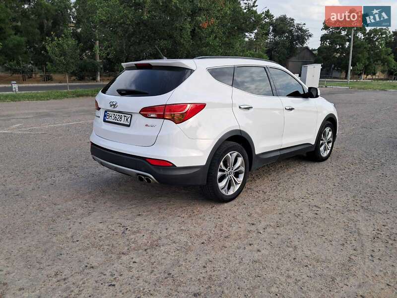 Позашляховик / Кросовер Hyundai Santa FE 2013 в Білгороді-Дністровському