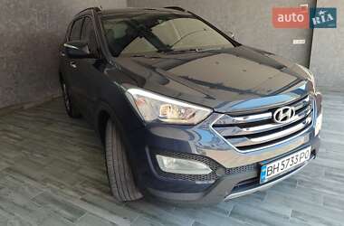 Позашляховик / Кросовер Hyundai Santa FE 2014 в 