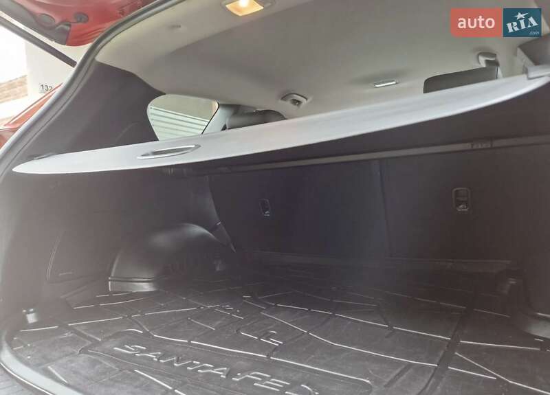 Внедорожник / Кроссовер Hyundai Santa FE 2020 в Тернополе