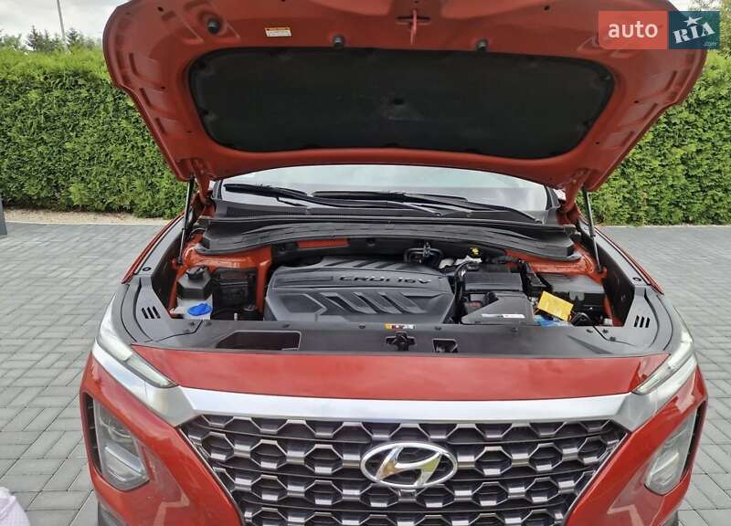 Внедорожник / Кроссовер Hyundai Santa FE 2020 в Тернополе