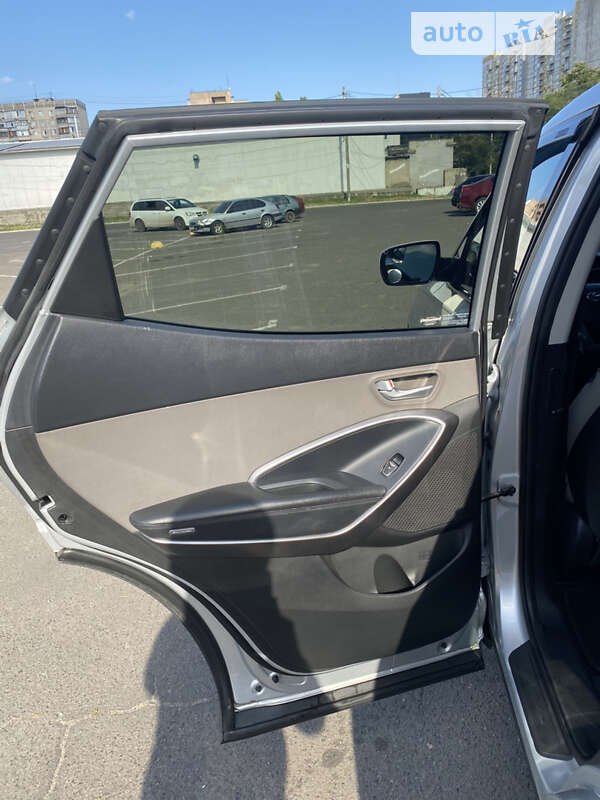 Позашляховик / Кросовер Hyundai Santa FE 2016 в Одесі