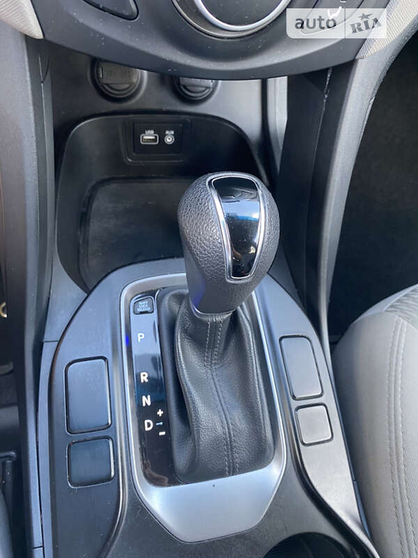 Позашляховик / Кросовер Hyundai Santa FE 2016 в Одесі