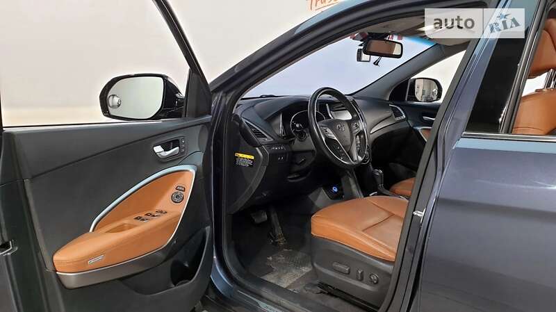 Позашляховик / Кросовер Hyundai Santa FE 2016 в Києві
