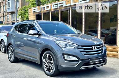 Внедорожник / Кроссовер Hyundai Santa FE 2015 в Киеве