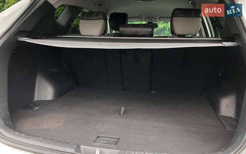 Позашляховик / Кросовер Hyundai Santa FE 2015 в Львові