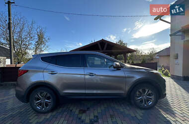 Внедорожник / Кроссовер Hyundai Santa FE 2014 в 