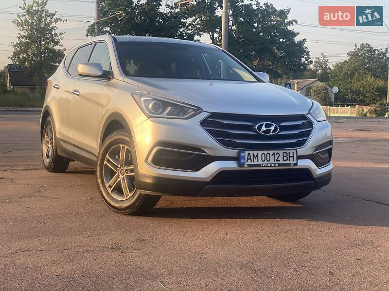 Позашляховик / Кросовер Hyundai Santa FE 2017 в Житомирі