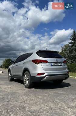 Внедорожник / Кроссовер Hyundai Santa FE 2015 в Маневичах