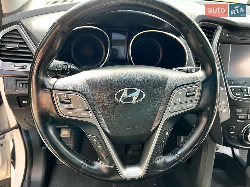 Внедорожник / Кроссовер Hyundai Santa FE 2012 в Тернополе