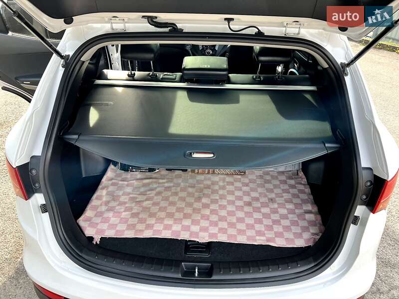 Внедорожник / Кроссовер Hyundai Santa FE 2012 в Тернополе