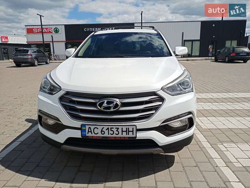 Внедорожник / Кроссовер Hyundai Santa FE 2016 в Луцке