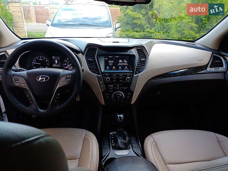 Внедорожник / Кроссовер Hyundai Santa FE 2016 в Луцке