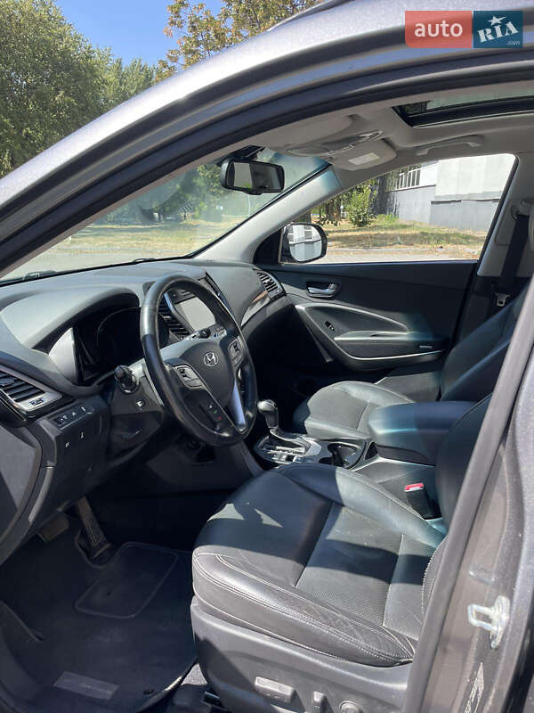 Внедорожник / Кроссовер Hyundai Santa FE 2015 в Днепре