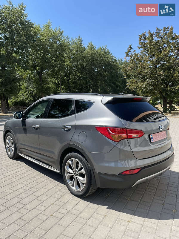 Внедорожник / Кроссовер Hyundai Santa FE 2015 в Днепре