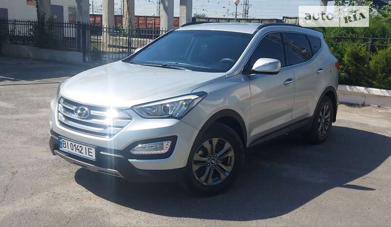 Внедорожник / Кроссовер Hyundai Santa FE 2012 в Вольногорске