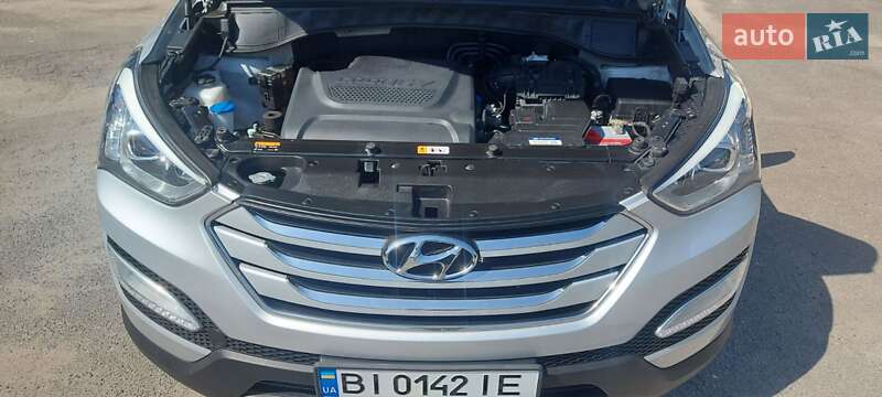 Внедорожник / Кроссовер Hyundai Santa FE 2012 в Вольногорске