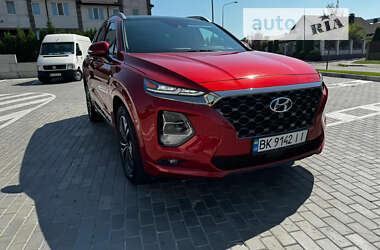 Внедорожник / Кроссовер Hyundai Santa FE 2019 в Ровно