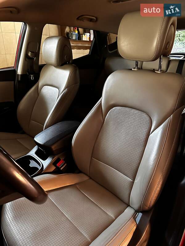 Позашляховик / Кросовер Hyundai Santa FE 2013 в Львові