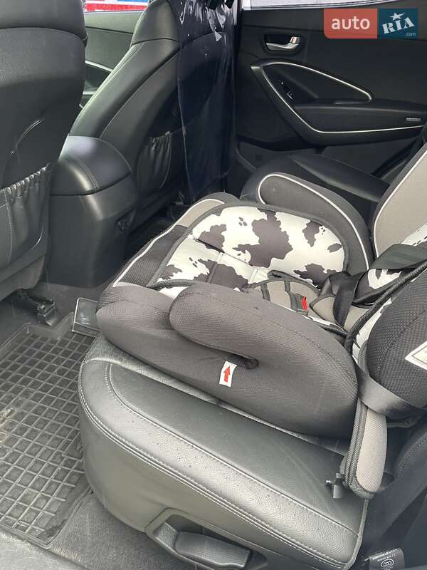 Внедорожник / Кроссовер Hyundai Santa FE 2014 в Новояворовске