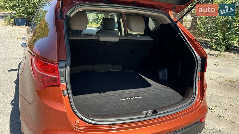 Внедорожник / Кроссовер Hyundai Santa FE 2014 в Хороле